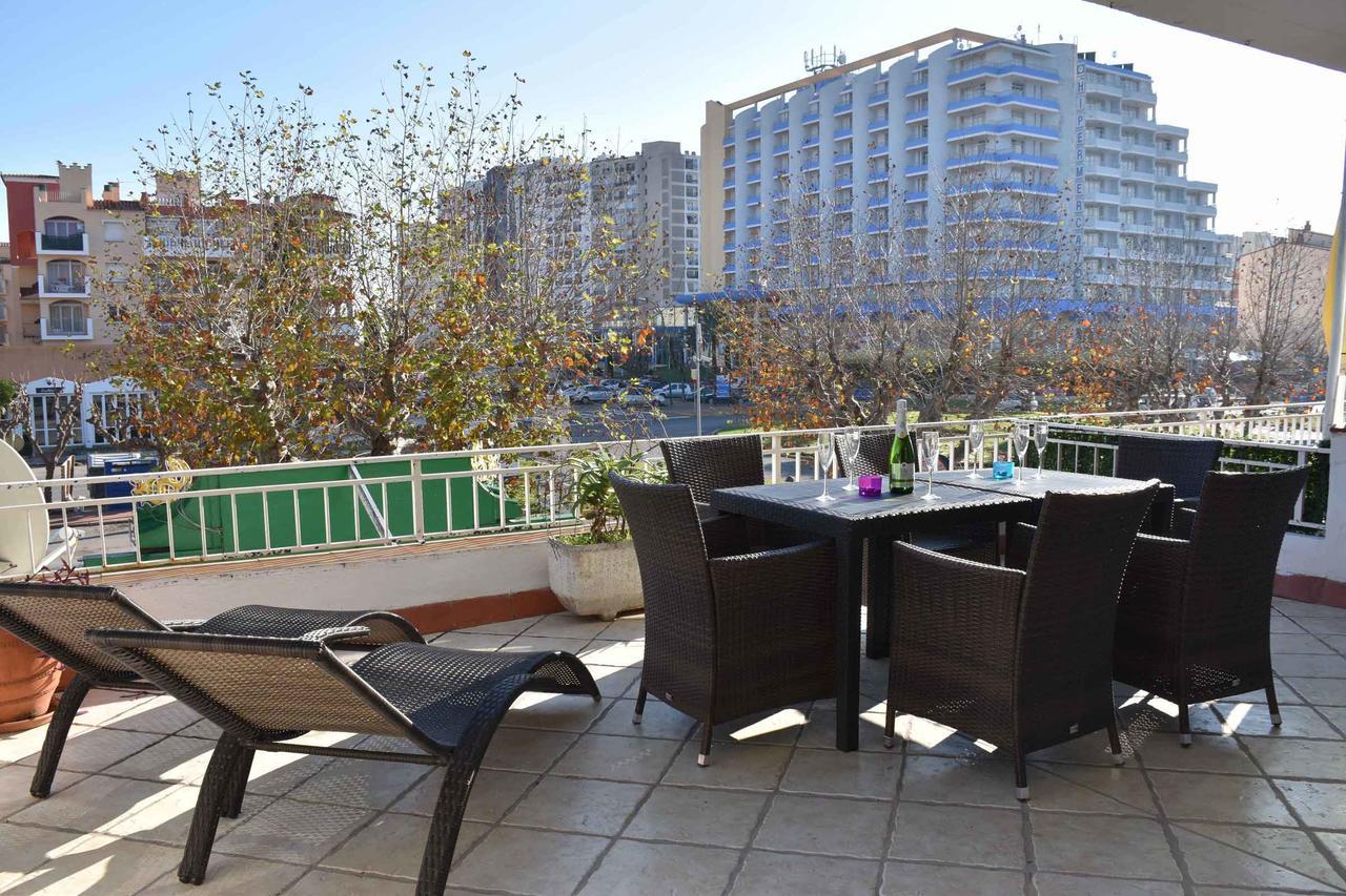 Empuriapparts Abrilmar Renovado Empuriabrava Εξωτερικό φωτογραφία